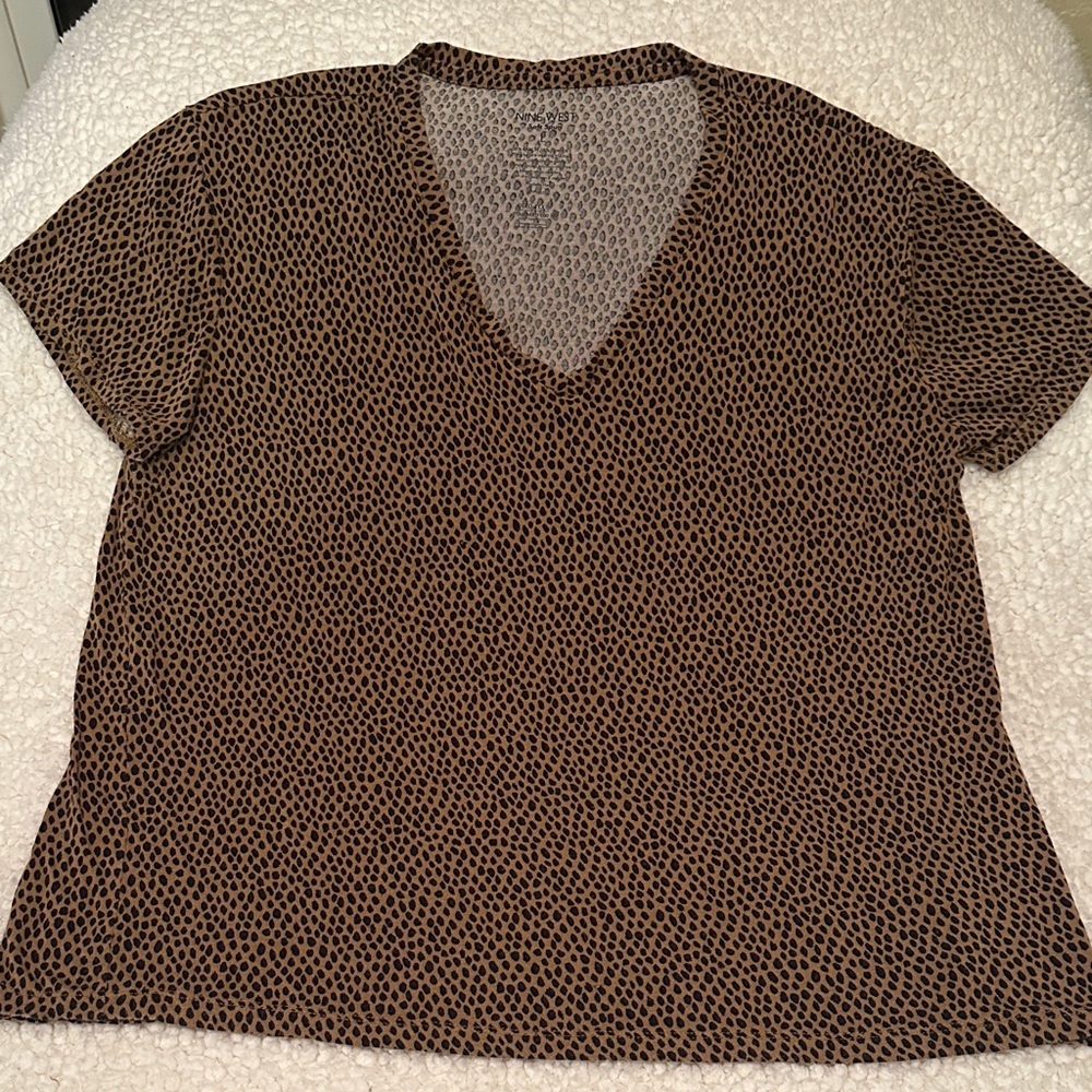 Nine West Brown and Black V-Neck Short Sleeve Top